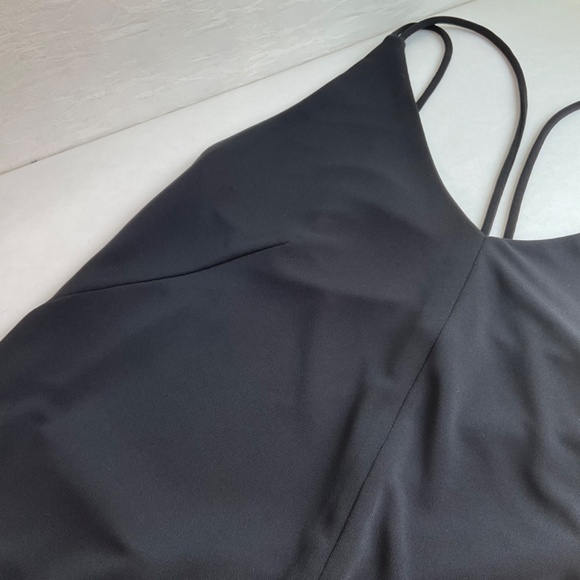 Deletta Camisole Multi-Strap Black V-Neck Size XS - Picture 5 of 10